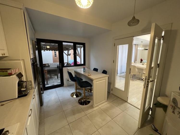 Vila cocheta 180 mp construiti, 340mp teren mobilata utilata lux Pantelimon - 7