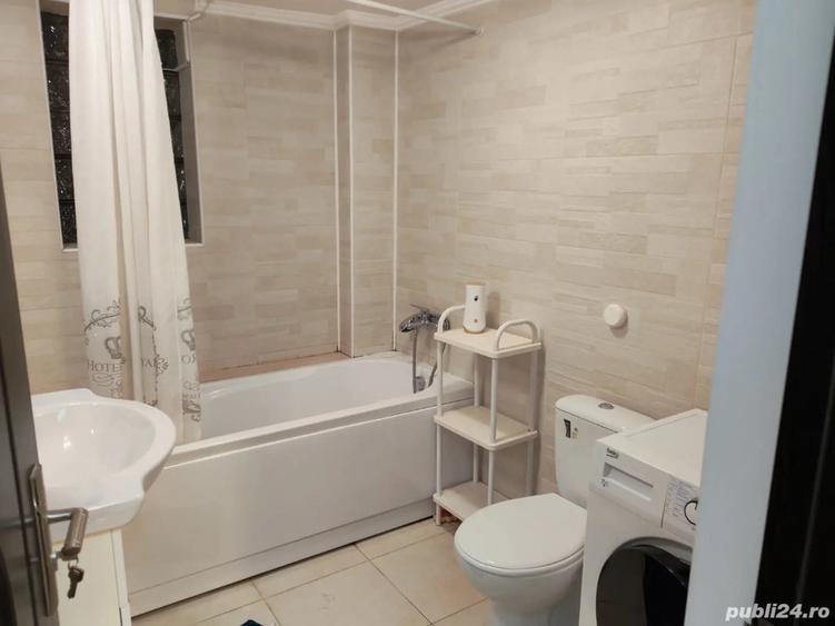 Proprietar, langa Facultatea de Medicina ,2 camere decomandate - 2