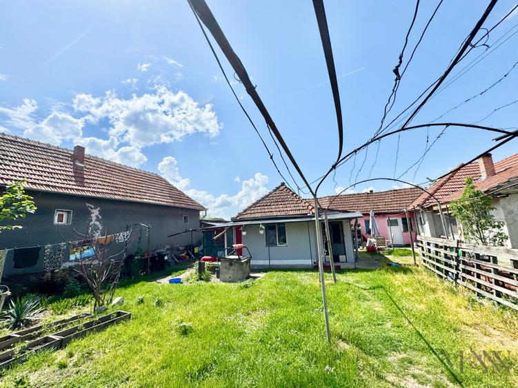 Casa de vanzare, curte comuna, zona Cal. Clujului - 5