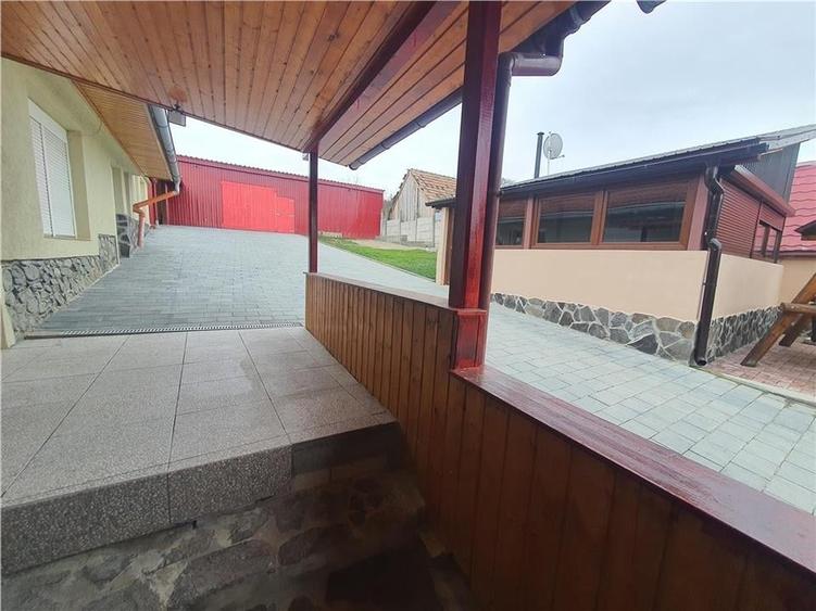 Oferta in Slimnic ! Casa saseasca pe un singur nivel, cu 2.021mp teren - 13