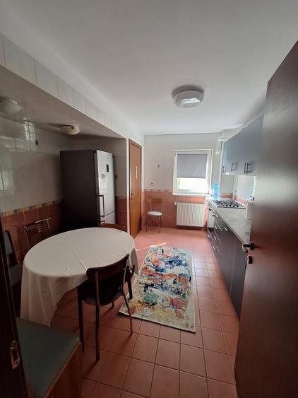 Apartament 3 camere/ Centrala proprie/ 6 minute de metrou - 3