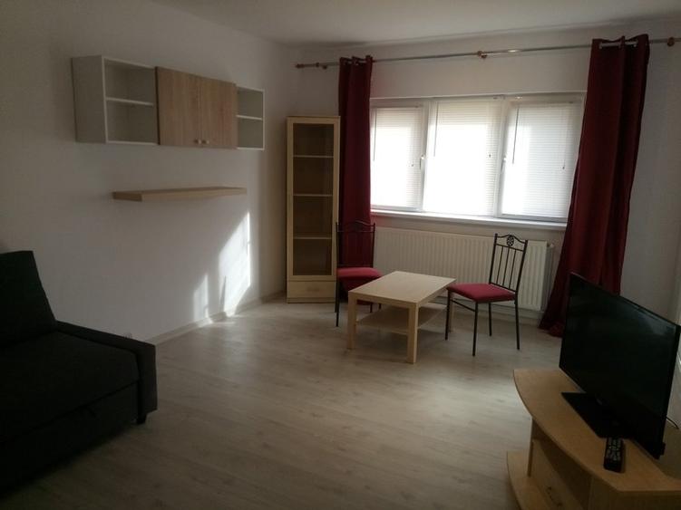 Pipera, OMV, Porche, Renault - 4