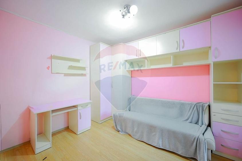 De vanzare apartament cu 3 camere, etajul 1, Strada Borsecului, Oradea - 8