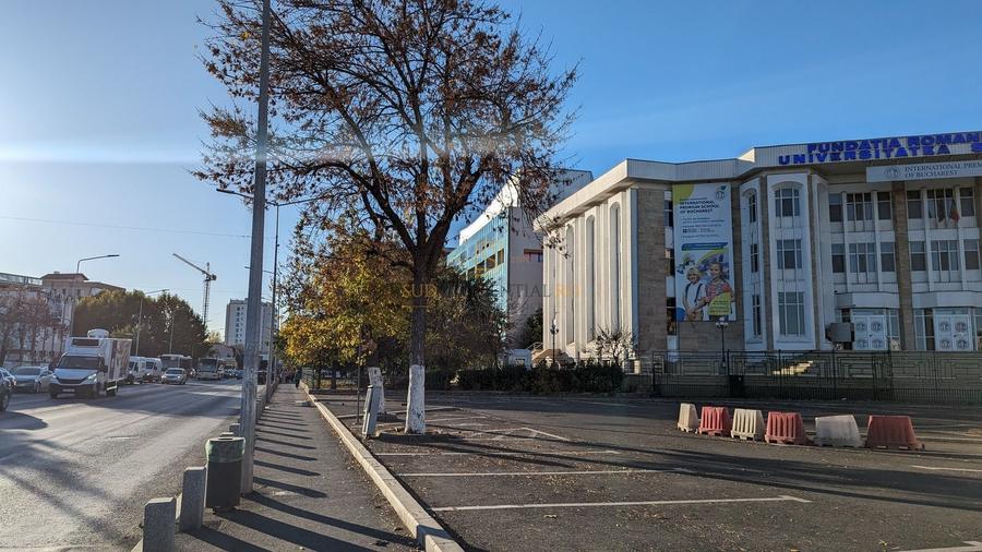 Spațiu comercial, de 145.80000305176 mp, în Berceni