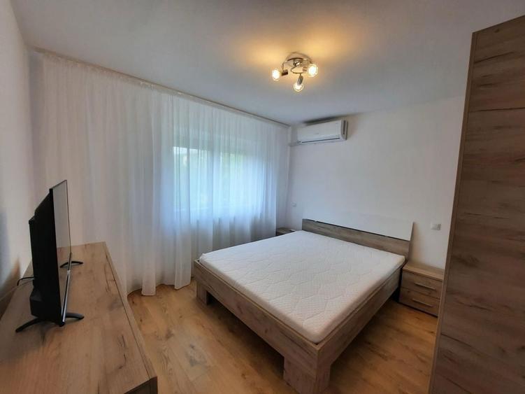 De inchiriat Apartament cu 3 camere - Nicolina 2 - 3