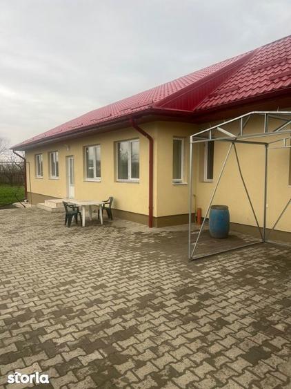 Case renovate de inchiriat zona Unirii Podeni 2 camere - 3