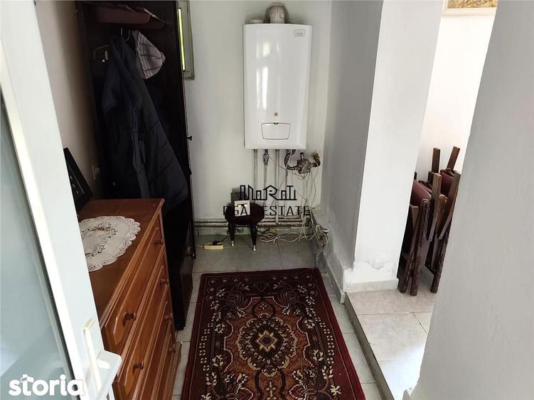 Proprietate spatioasa de vanzare in Gaesti, Dambovita - ideala pentru - 11