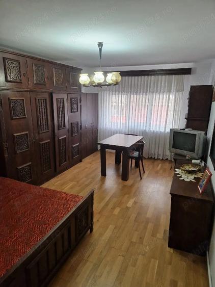 Inchiriez apartament cu doua camere - 1