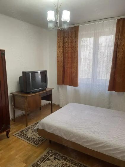 Inchiriez ( proprietar ) ap 2 camere langa Universitatea de Vest Timisoara - 3