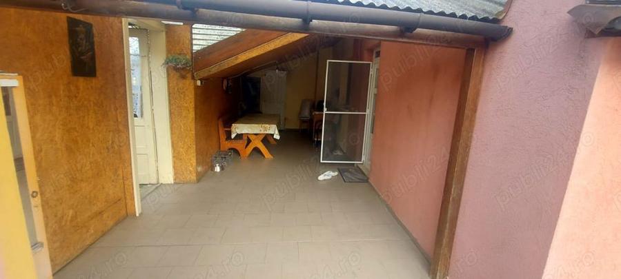 Casa individuala 4 camere si garaj in Pischia amenajata mobilata utilata pozitie excelenta - 10