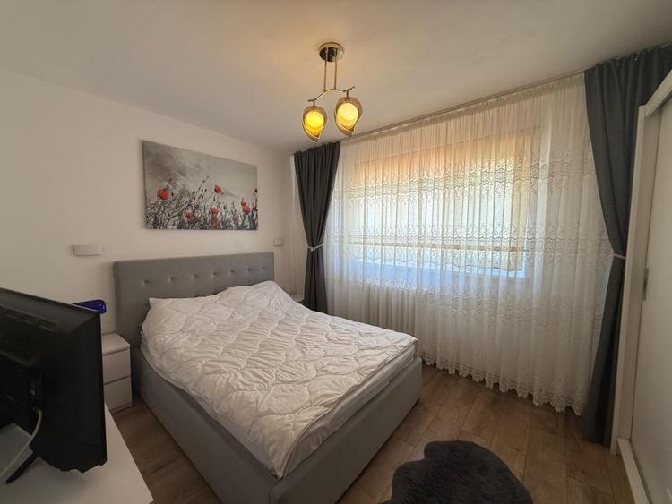 Apartament cu 2 camere de vanzare in Cetate 51 mp utli + loc de parcare. - 1