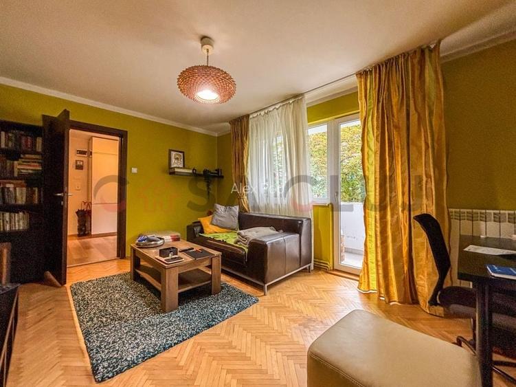 Etajul 1, orientare sud-vest și balcon - Gheorgheni, zona Piața Hermes