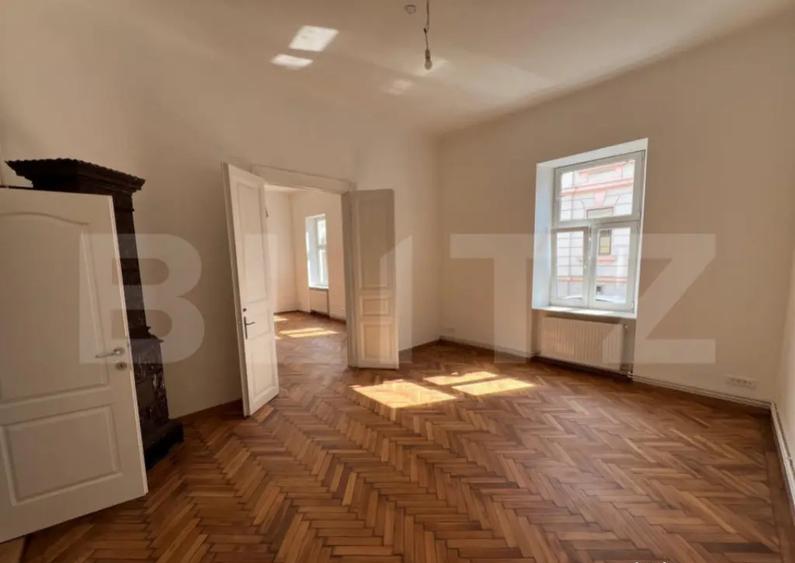 Spa?iu birouri, 80 mp, langa Parcul Central - 11