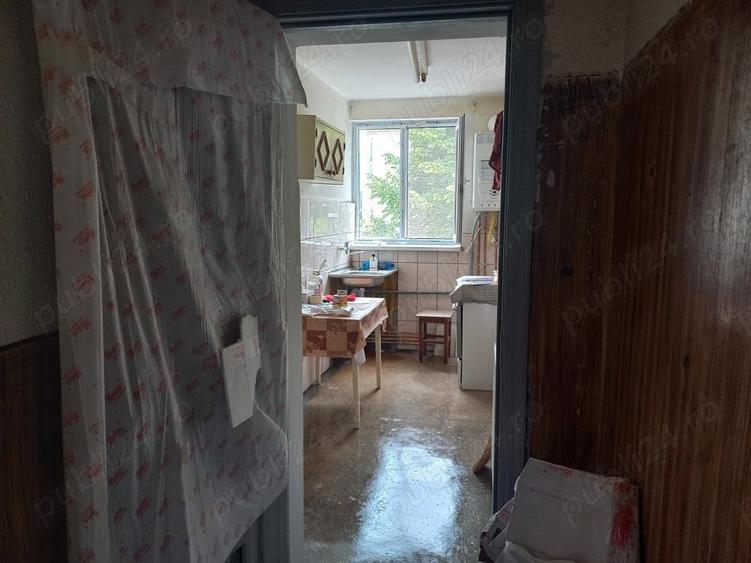 De vanzare apart.cu 2 cam.,et.3 - 3