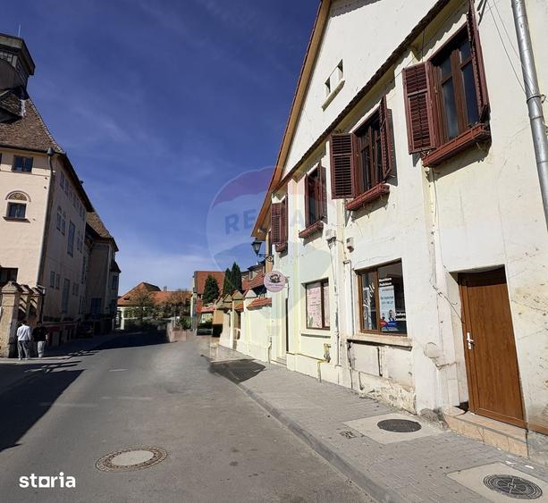 Spațiu comercial, de 35 mp, în Central