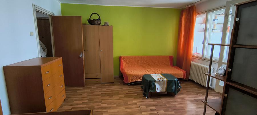 Garsonieră de vânzare Titan Piața Miniș - 4