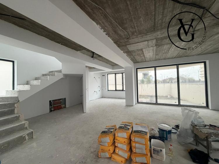 Vila noua  | vedere la lac | Constanța, Palazu Mare - 9