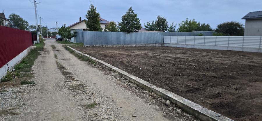 Teren de vanzare 700 mp central Odobesti - 6