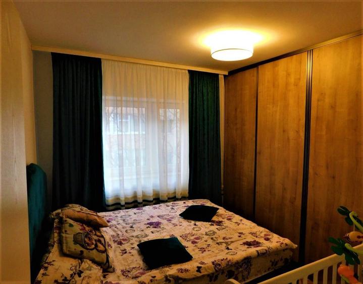 Apartament cu 3 camere decomandate, confort I, 67 mp, etajul 2, superfinisat, mobilat si utilat, cu - 3