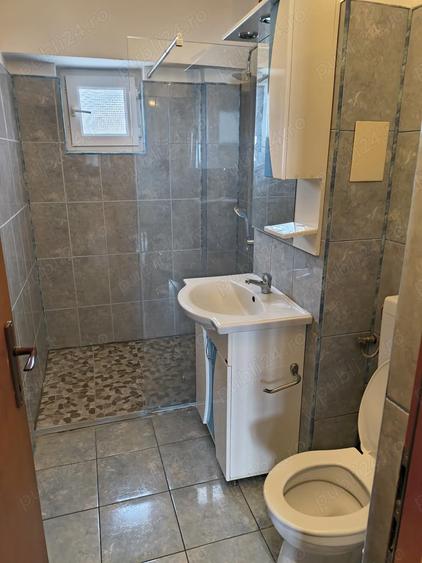 Vand apartament 4 camere decomandat - 2