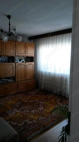 Apartament cu 2 camere, situat pe str. Tineretului la etajul patru din patru, 56 mp - 4