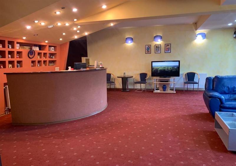 Hotel de +20 de camere in renumita statiune turistica  Poiana Brasov - 22
