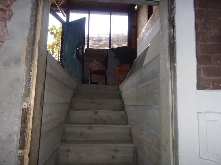 Casa  si teren 659 metri deschidere 44 metri  - 12