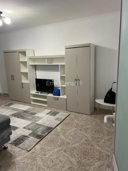 🏠 De închiriat apartament 2 camere decomandat – Poarta 6, lângă Liceul Blaga