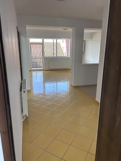 Vand apartament cu 3 camere - 7