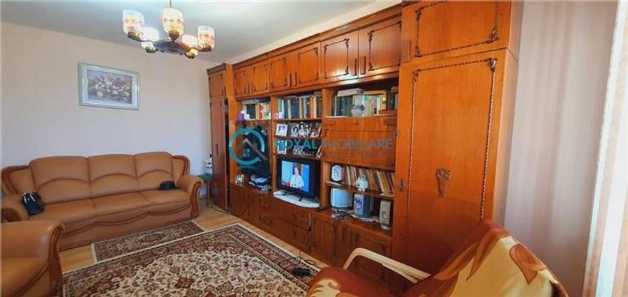 Royal Imobiliare - Vanzare apartament 2 camere zona Vest - 3