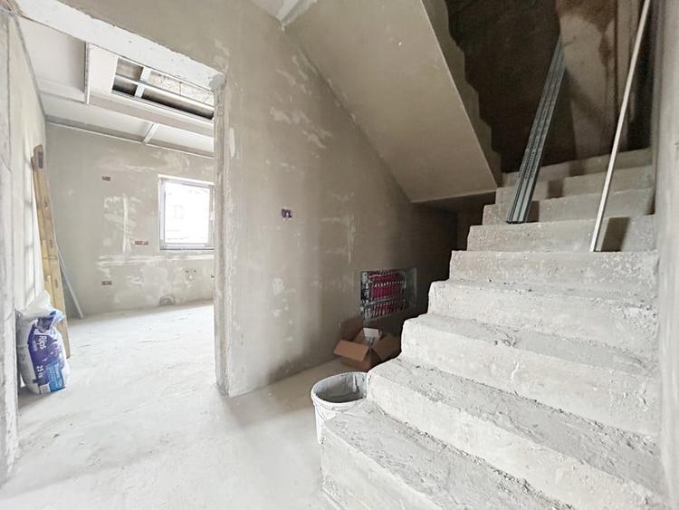 Duplex 4 camere, 126 mp utili, 334 mp teren - Giroc - 4