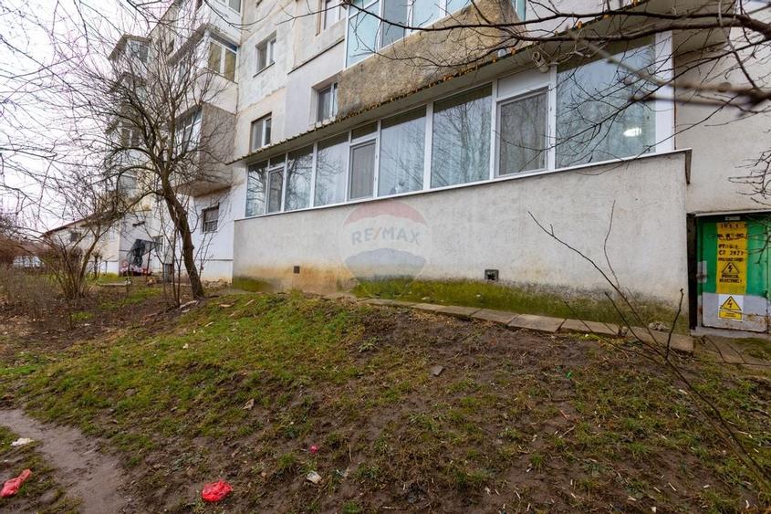 Apartament cu 2 camere semidecomandat,  zona Ura, str. Electricienilor - 20