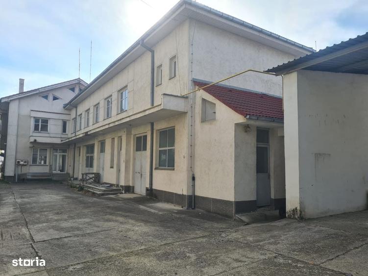 Spațiu comercial, de 914 mp, în Central