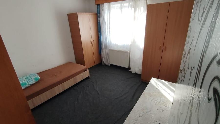 Apartament cu 2 camere decomandat în Lazaret