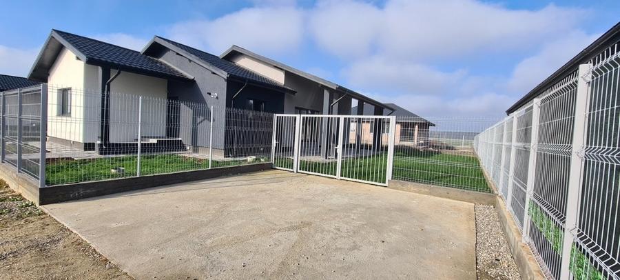 Vila,500 mp,120 mp utili,,mobilata si utilata ,Saftica. - 3