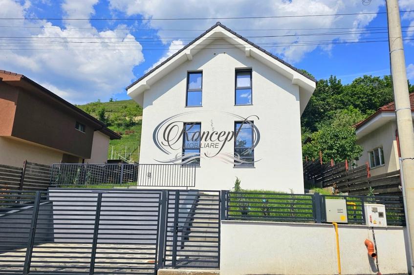 Casa cu terasa si curte mare, atmosfera rurala aproape de oras - 2