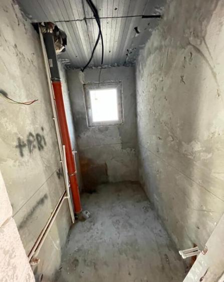 Casa situata in zona Mamaia Sat - 11