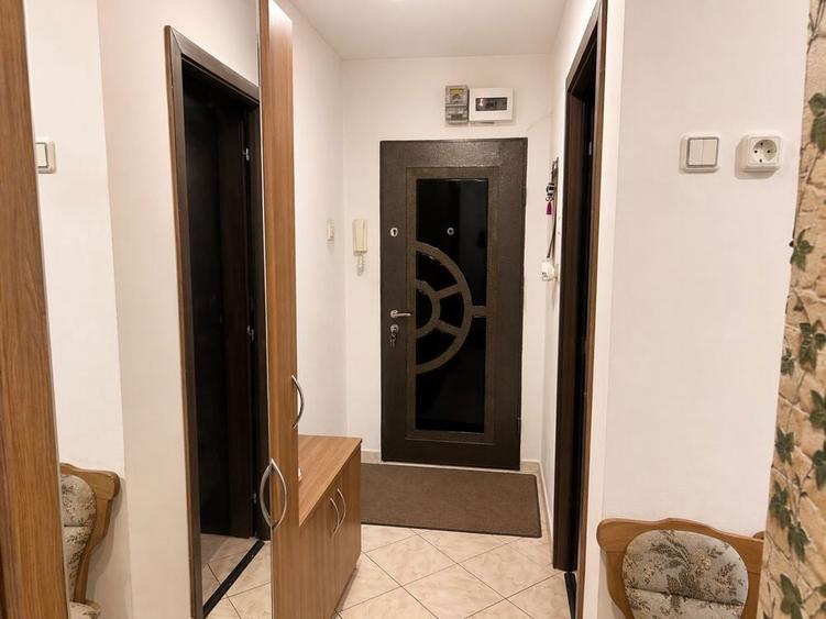 Inchiriez apartament 2 camere BERCENI, zona Huedin - 1
