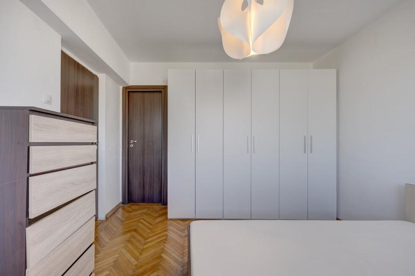 Apartament cu 2 camere semidecomandat în Giulești