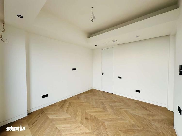 Apartament cu 3 camere în Tei