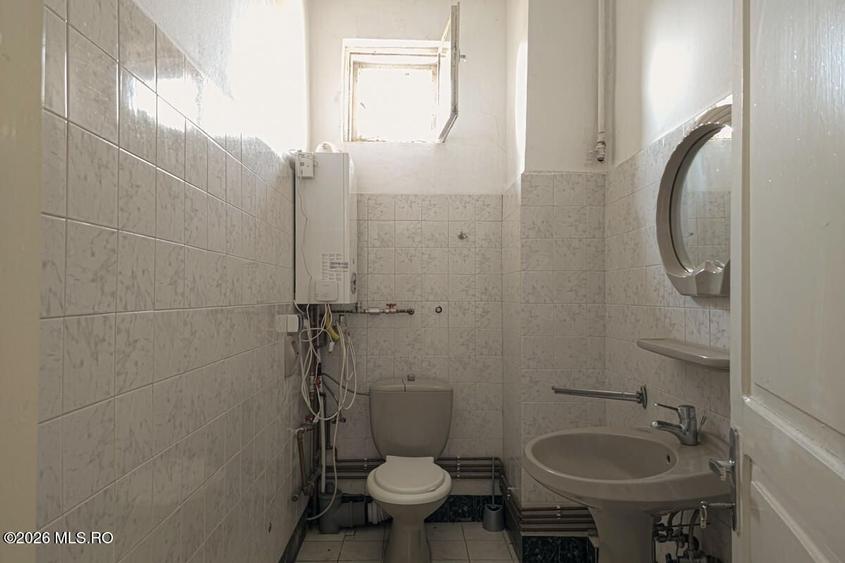 Casă individuală cu 21 camere cu Canalizare în Freidorf