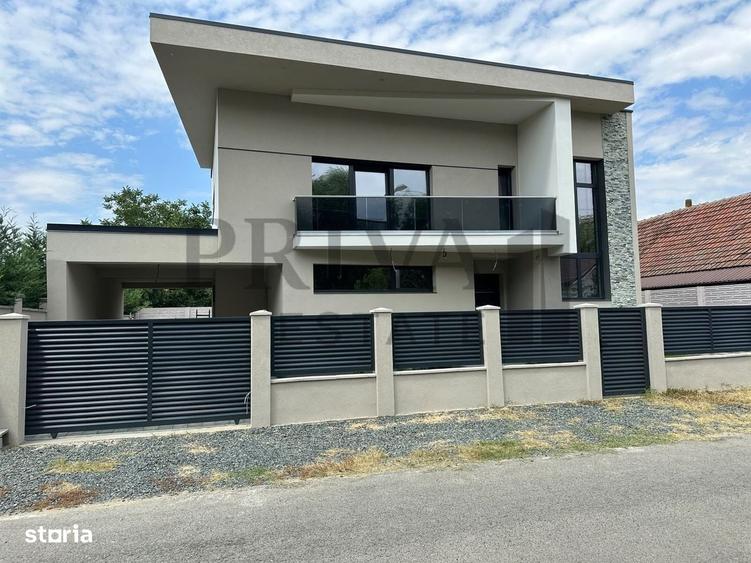 Casă cu 4 camere în Ciarda Roșie