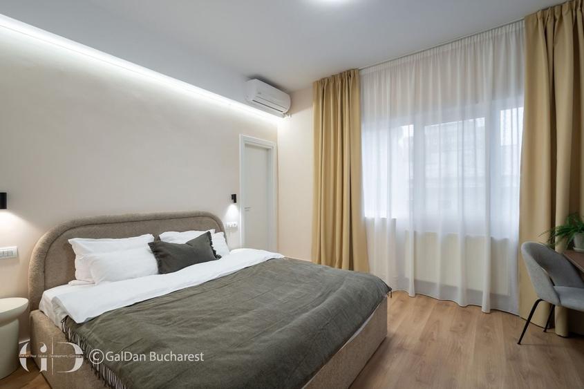 Apartament cu 3 camere, mobilat în P-ța Universității