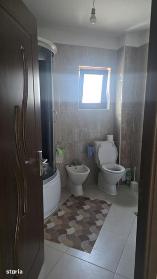 Casă cu 3 camere cu Teren 300 Mp în Pielești
