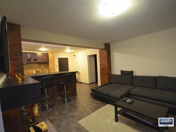 Apartament cu 3 camere semidecomandat, mobilat în 13 Septembrie