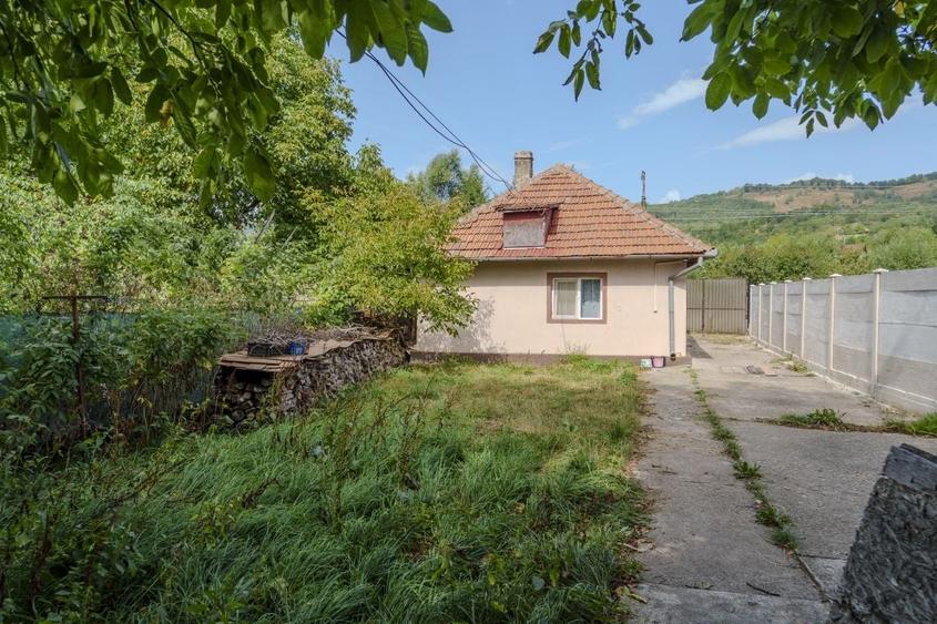 Casă cu 2 camere în Cimpa