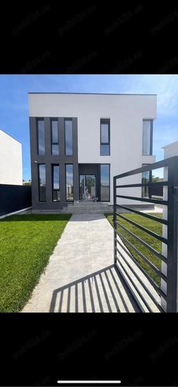 Casă cu Teren 403 Mp în Cumpăna