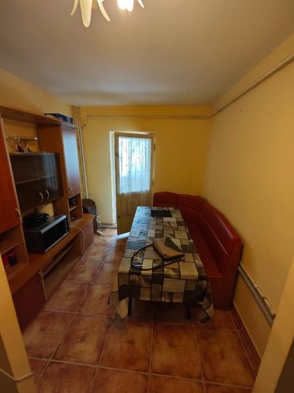 Apartament cu 2 camere decomandat în Pelican