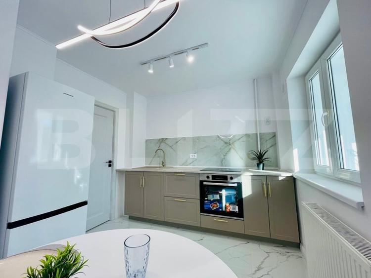 Apartament cu 3 camere semidecomandat, mobilat în Gării
