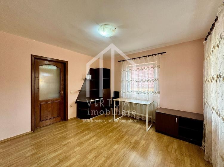 Apartament cu 3 camere decomandat în Turnișor